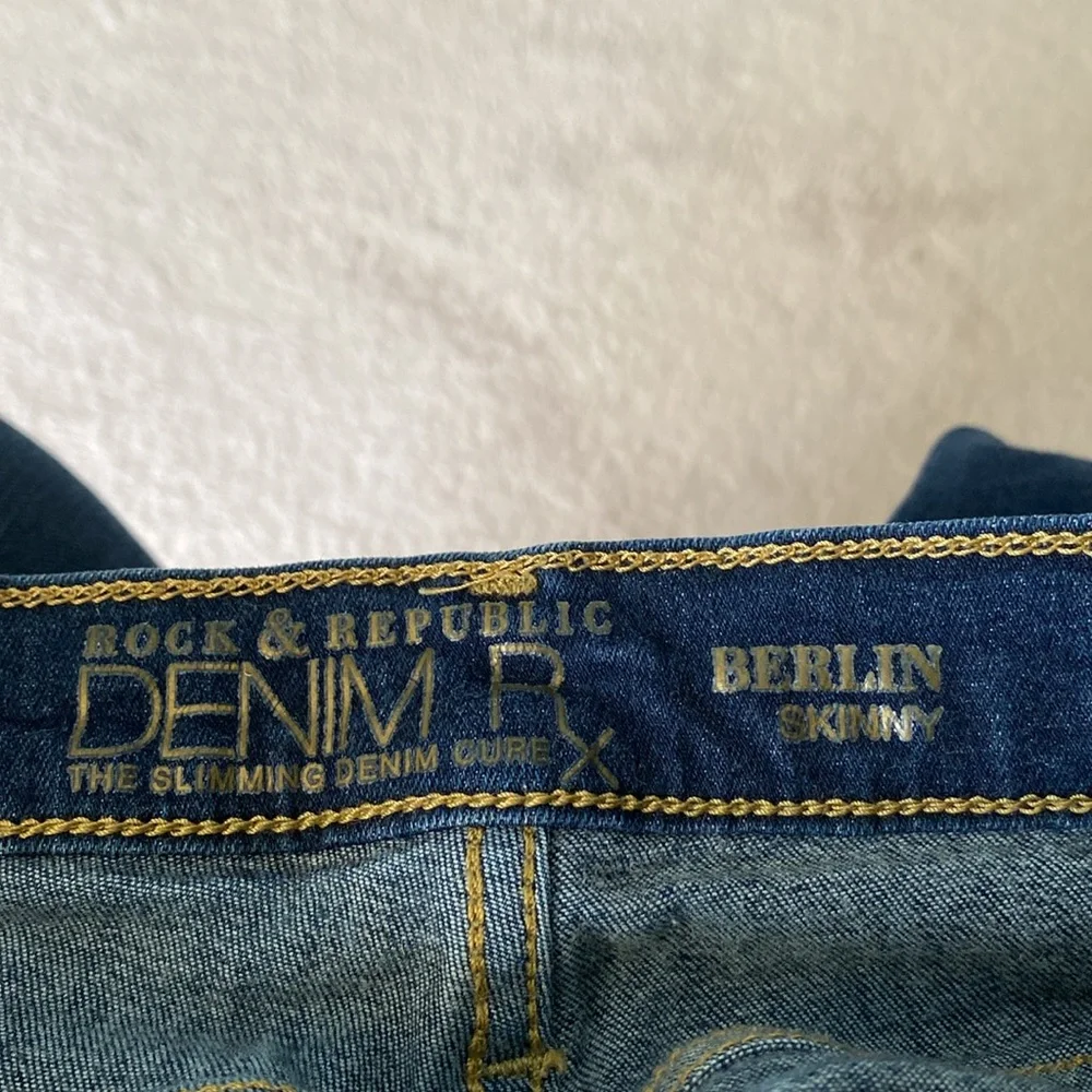 Rock & Rebublic Berlin skinny stretch denim Jean darker wash 5 pocket,  size 14 - Picture 5 of 8